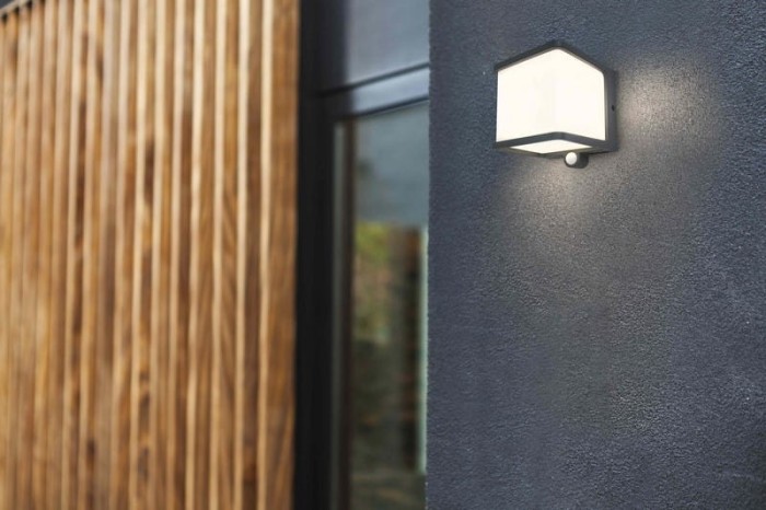 0d99926a49a6298a8e95d84b2108899b