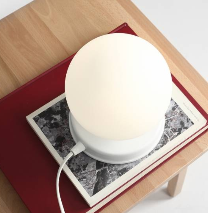 Lampka nocna BALL MINI TABLE WHITE 3.png