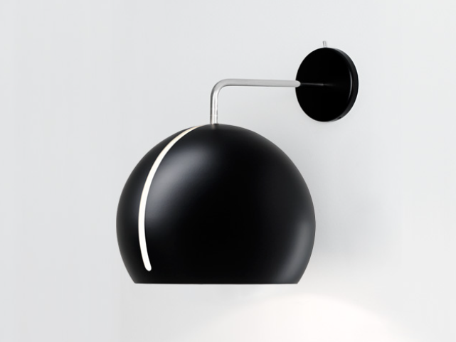 Tilt Globe Wall 2.png